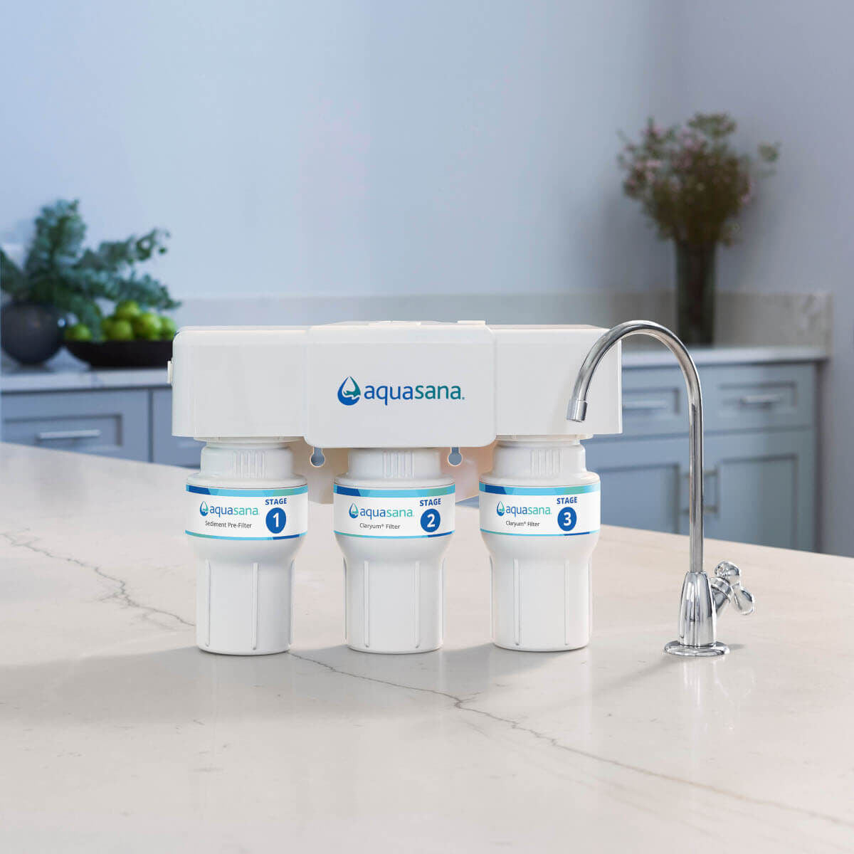 Baterie cromata filtru apa montata pe blat in bucatarie